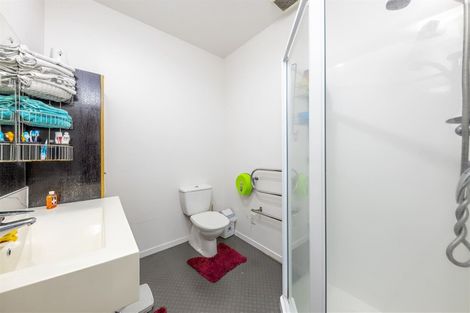 Photo of property in 6/33 Kenderdine Road, Papatoetoe, Auckland, 2025