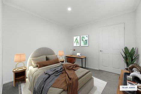 Photo of property in 28 Fairchild Avenue, Goodwood Heights, Auckland, 2105