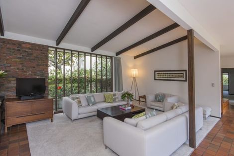 Photo of property in 27 Cheviot Road, Lowry Bay, Lower Hutt, 5013