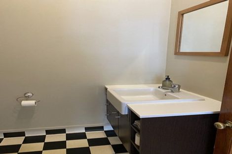 Photo of property in 1/12 Murphy Street, Thorndon, Wellington, 6011