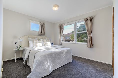 Photo of property in 84 Mount View Road, Melville, Hamilton, 3206