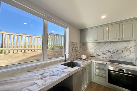 Photo of property in 42 Takurua Terrace, Orewa, 0931