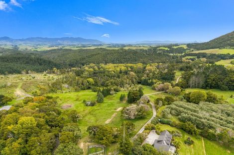 Photo of property in 240 Pukeatua Road, Maungatapere, Whangarei, 0179
