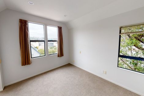 Photo of property in 12/86 Brougham Street, Mount Victoria, Wellington, 6011