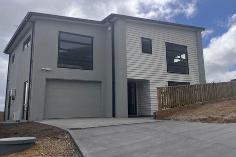 Photo of property in 24 Camber Drive, Whitby, Porirua, 5024