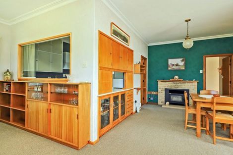 Photo of property in 437 Dalcross Street, Mayfair, Hastings, 4122