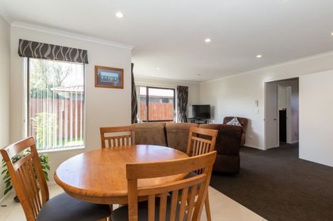 Photo of property in 32 Neill Street, Hornby, Christchurch, 8042