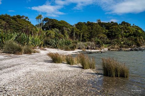 Photo of property in 15 Lancewood Lane, Pahi, Paparoa, 0571