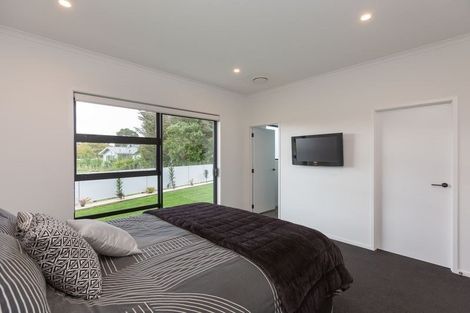 Photo of property in 19 Smith Street, Lepperton, New Plymouth, 4373