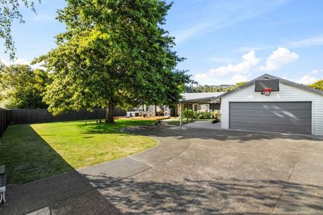 Photo of property in 6 Applemoors Way, Riverhead, 0820