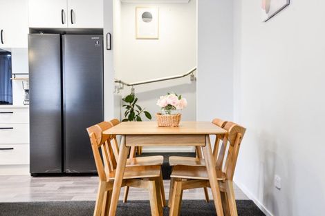 Photo of property in 2/64 Cabourne Drive, Glenview, Hamilton, 3206