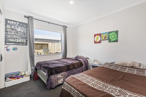 Photo of property in 28 Batty Street, Papamoa Beach, Papamoa, 3118