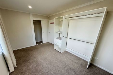 Photo of property in 112 Sunnyside Road, Sunnyvale, Auckland, 0612