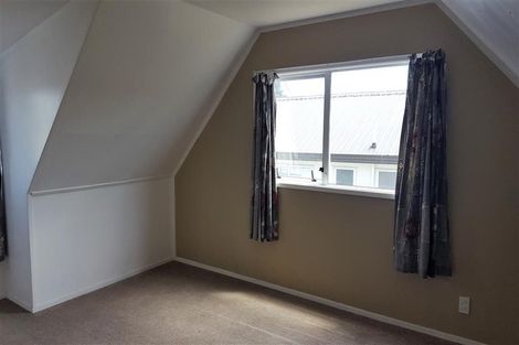 Photo of property in 2/24 Solveig Place, Randwick Park, Auckland, 2105