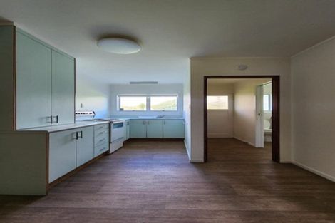 Photo of property in 36 Jans Terrace, Oakura, 4314