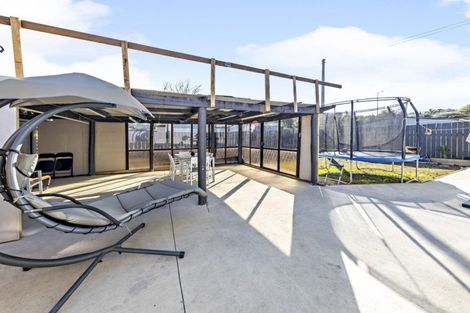 Photo of property in 62 Orams Road, Hillpark, Auckland, 2102