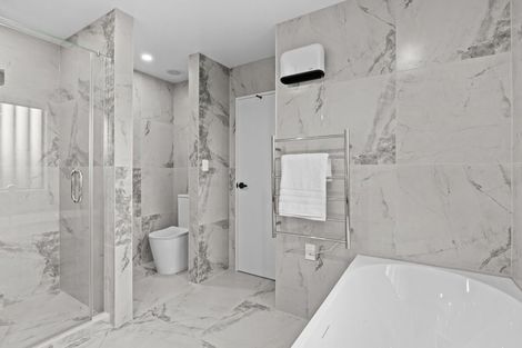 Photo of property in 17 Bremner Ridge Street, Flat Bush, Auckland, 2019