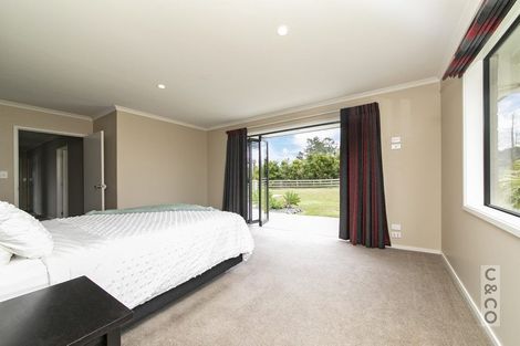 Photo of property in 73c Oraha Road, Kumeu, 0892