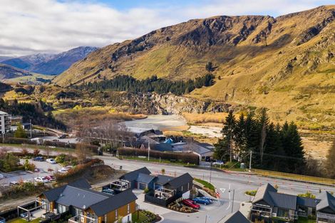 Photo of property in 8 Breaker Lane, Arthurs Point, Queenstown, 9371