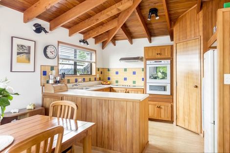 Photo of property in 2/16 Mahara Avenue, Birkenhead, Auckland, 0626