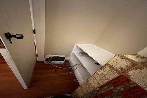 Photo of property in 7 Otahuri Crescent, Greenlane, Auckland, 1051