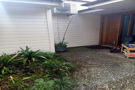 Photo of property in 12 Puriri Street, Eastbourne, Lower Hutt, 5013