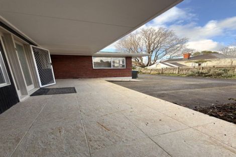 Photo of property in 2/8 Atherton Road, Epsom, Auckland, 1023