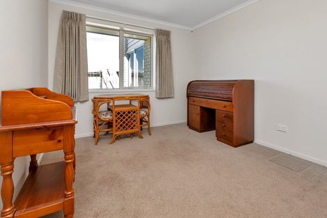 Photo of property in 12 Sando Way, One Tree Point, 0118