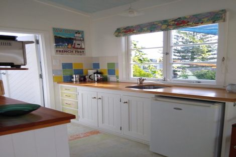 Photo of property in 68 Aramoana Avenue, Devonport, Auckland, 0624