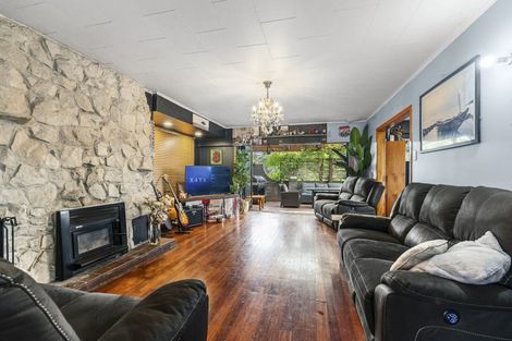Photo of property in 9 Saxton Road, Upper Vogeltown, New Plymouth, 4310