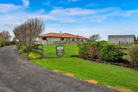 Photo of property in 10 Old Devon Road, Sentry Hill, New Plymouth, 4373