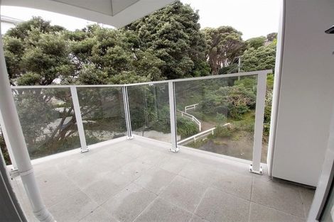 Photo of property in The Capital, 20/370 Oriental Parade, Oriental Bay, Wellington, 6011