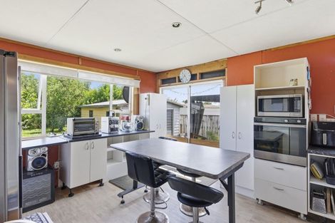 Photo of property in 6 Awatea Street, Levin, 5510