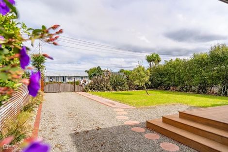 Photo of property in 65 Brandon Street, Featherston, 5710