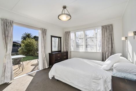 Photo of property in 14 Strand Crescent, Naenae, Lower Hutt, 5011