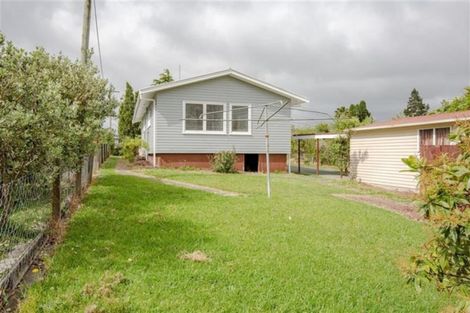 Photo of property in 28 Larnoch Road, Henderson, Auckland, 0610