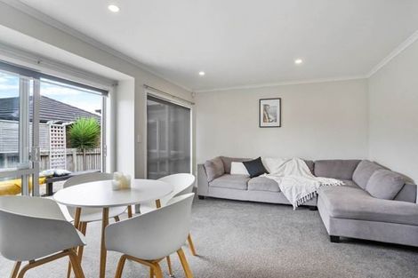 Photo of property in 16 Moira Drive, Tuakau, 2121