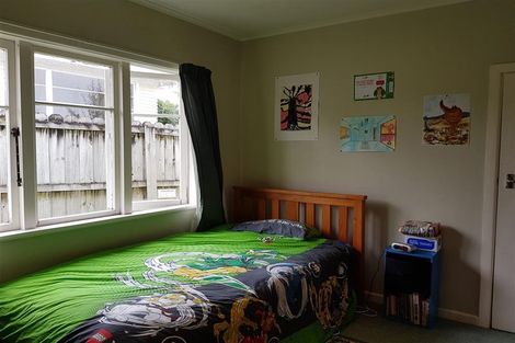 Photo of property in 33 Withers Road, Glen Eden, Auckland, 0602