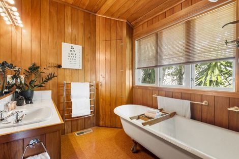 Photo of property in 5 Bayview Road, Hauraki, Auckland, 0622
