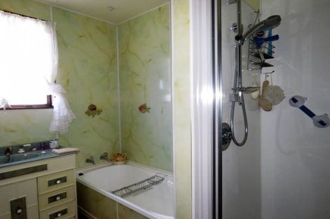 Photo of property in 3 Romilly Street, Westport, 7825