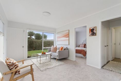 Photo of property in 2/11 Ripon Crescent, Meadowbank, Auckland, 1072