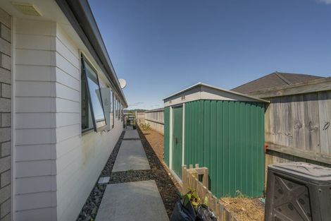 Photo of property in 24 Debenham Drive, Whitianga, 3510