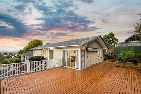 Photo of property in 2/4 Osmond Court, Sunnyvale, Auckland, 0612