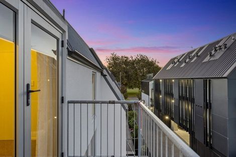 Photo of property in 9/32 Cranmer Square, Christchurch Central, Christchurch, 8013