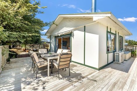 Photo of property in 47 Wallath Road, Westown, New Plymouth, 4310