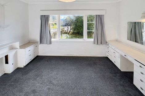 Photo of property in 2/4 Rodney Street, Waiwhetu, Lower Hutt, 5010