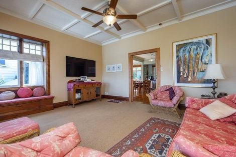 Photo of property in 27 Jubilee Avenue, Devonport, Auckland, 0624