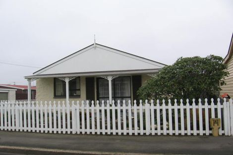 Photo of property in 40 Bradshaw Street, South Dunedin, Dunedin, 9012