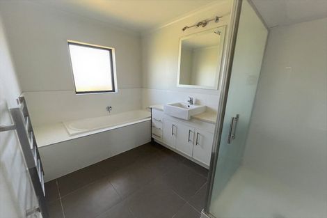 Photo of property in 2 Hector Drive, Rototuna North, Hamilton, 3210