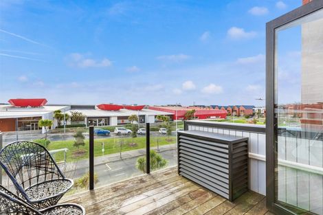 Photo of property in 6/17 Uku Lane, Hobsonville, Auckland, 0616